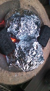 七輪で焼いてます